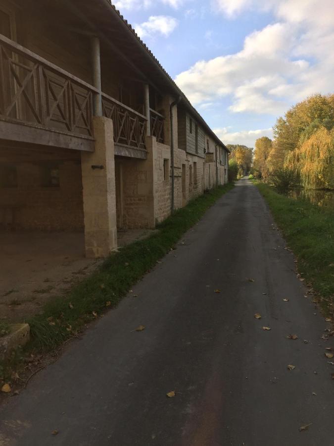 Relais De La Venise Verte Coulon Exteriér fotografie