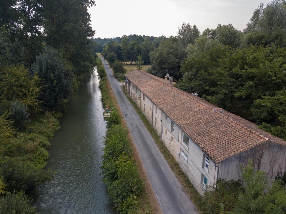 Relais De La Venise Verte Coulon Exteriér fotografie