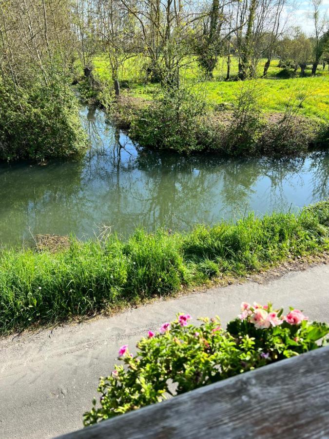 Relais De La Venise Verte Coulon Exteriér fotografie